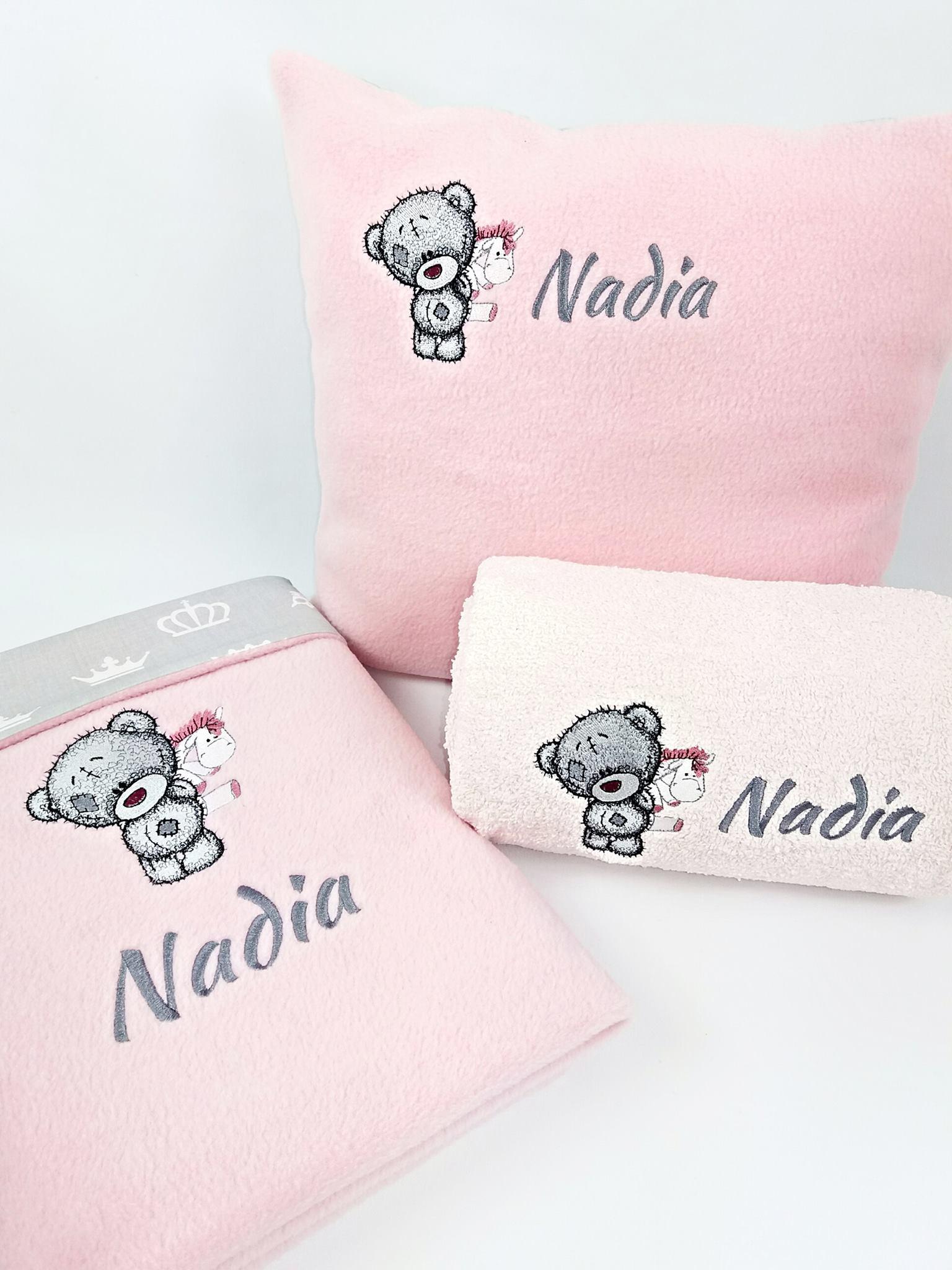 Set for newborn with embroidered Teddy bear design