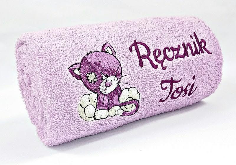 Embroidered towel with little kitty wink design