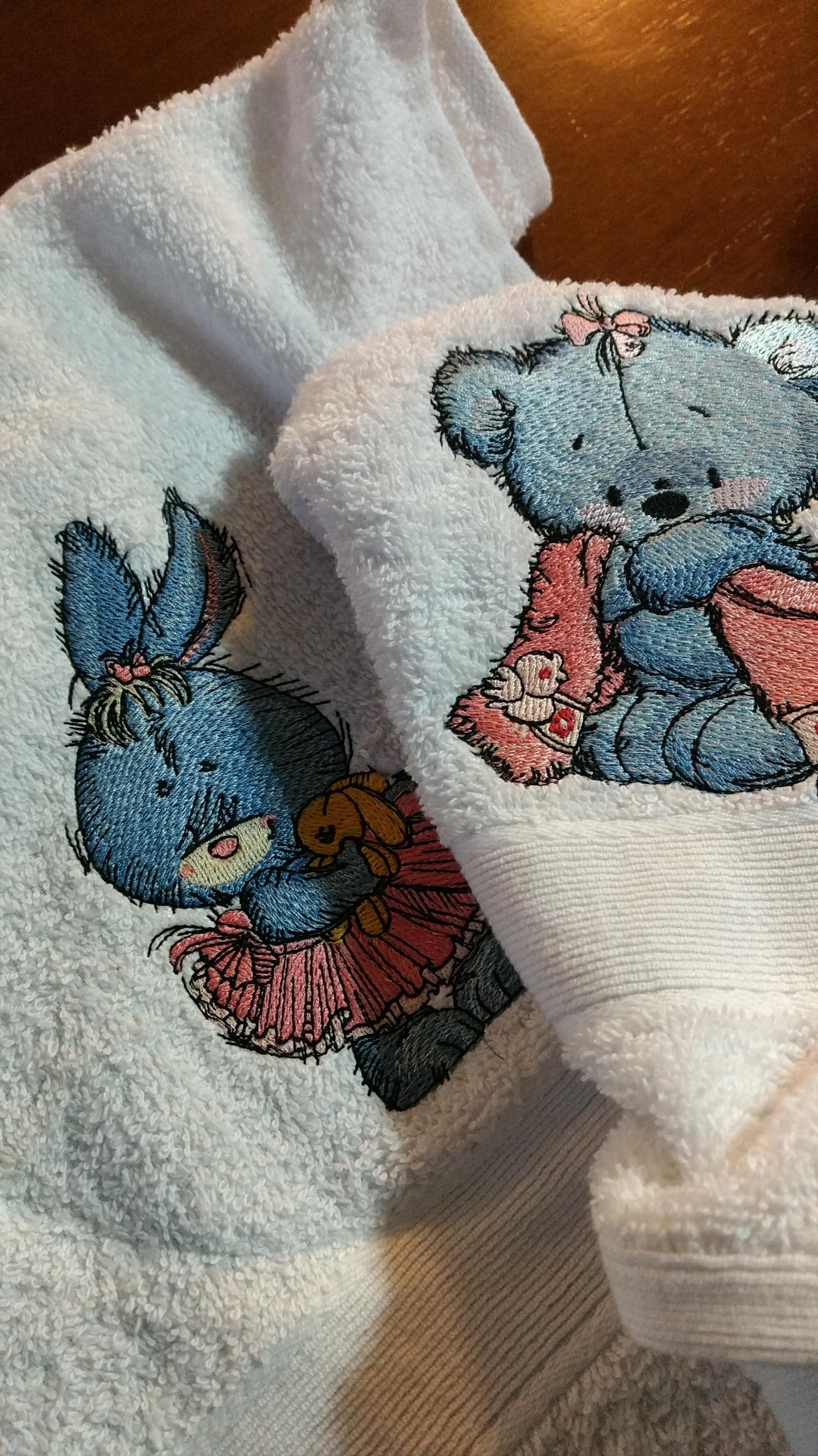 Embroidered towels with Teddy bear and bunny