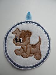 Embroidered potholder with funny puppy appllque free design