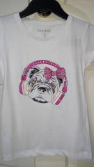 Embroidered t-shirt with dog and headphones design