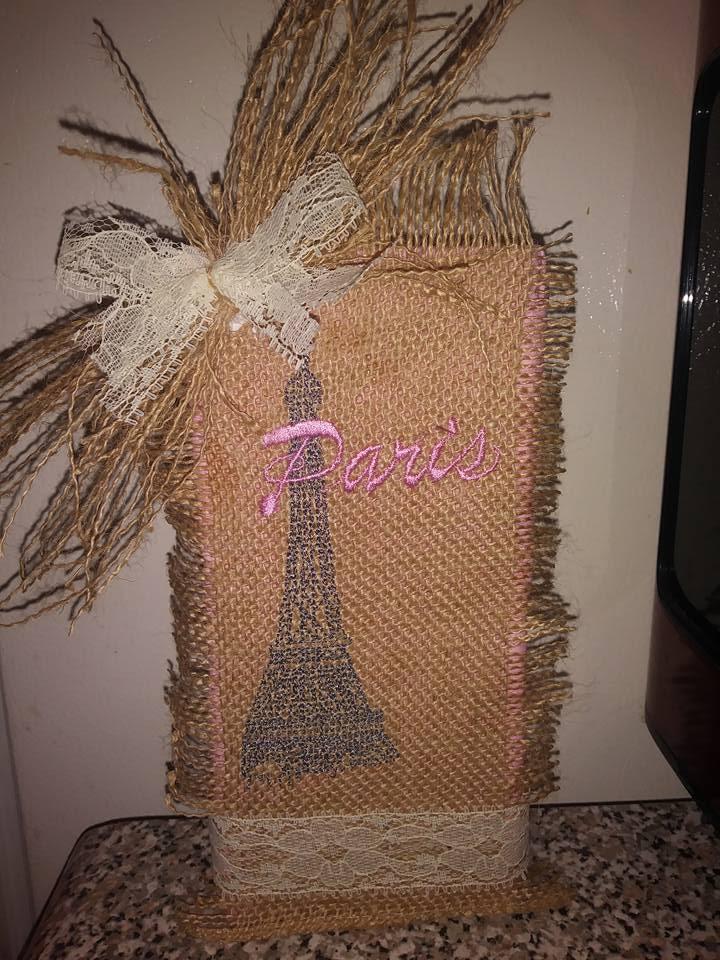 Embroidered gift pack with Paris free design