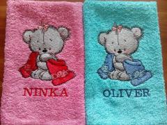Bath towel with teddy bear embroidery design