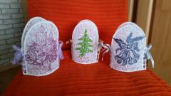 Embroidered knitted Christmas souvenirs with free designs
