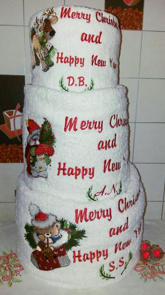 Embroidered towel cake with Christmas designs