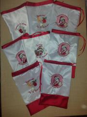 Embroidered gift bags with Christmas designs