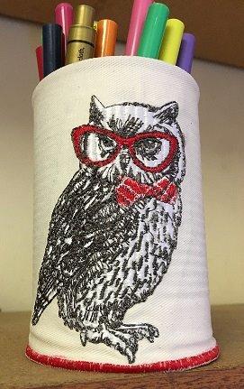 Embroidered glass for pencils with owl design