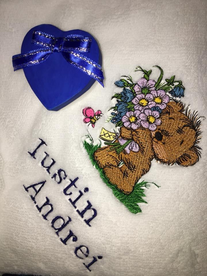 Teddy bear with huge bouquet embroidery design and baby name