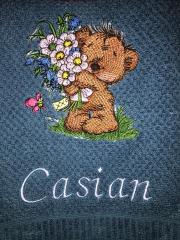 Bear and flower bouquet embroidery design