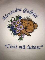 Teddy bear and bouquet embroidered design