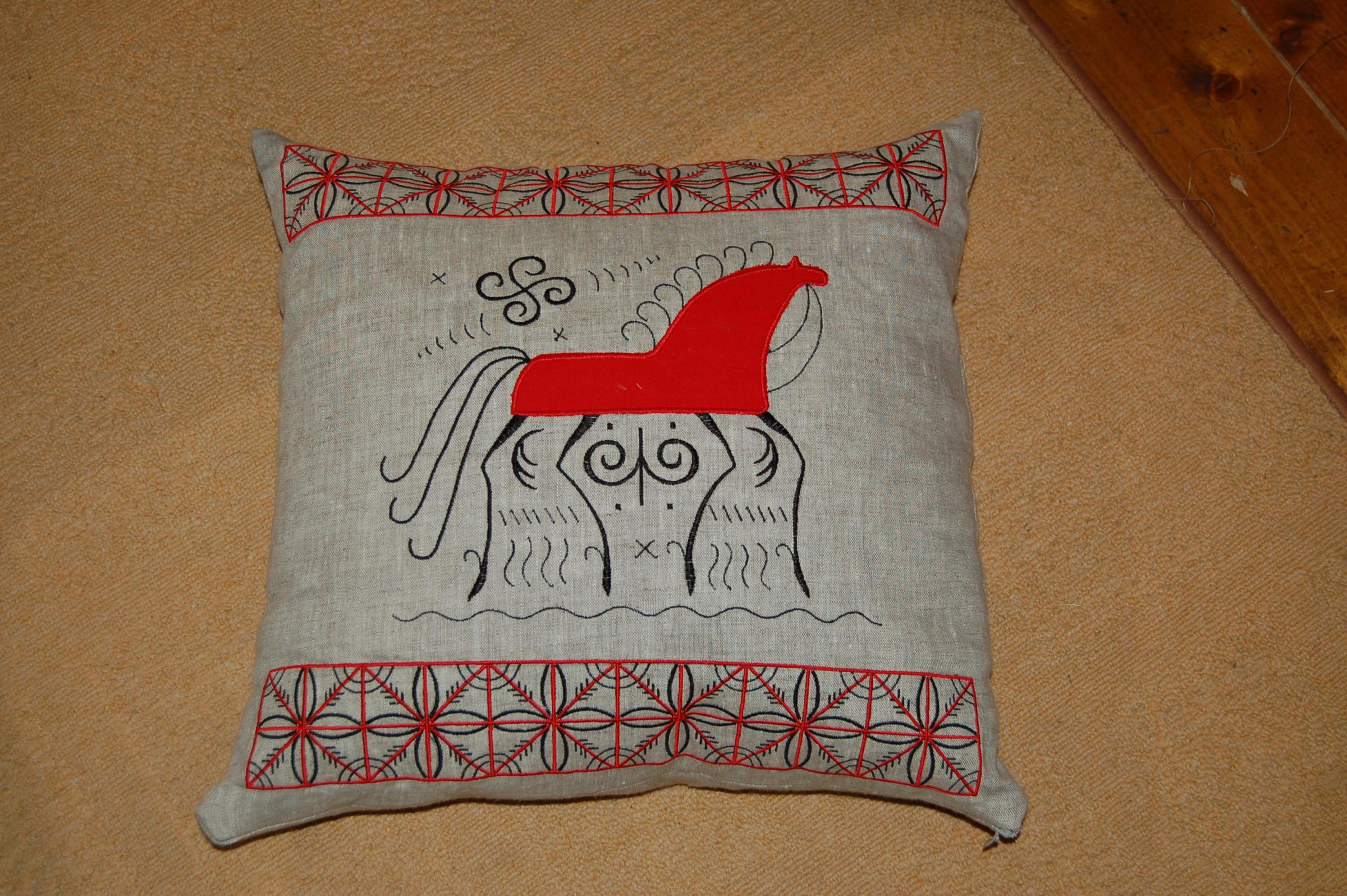 Embroidered cushion with modern art horse free design