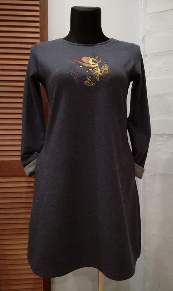 Embroidered dress with Autumn tea free design
