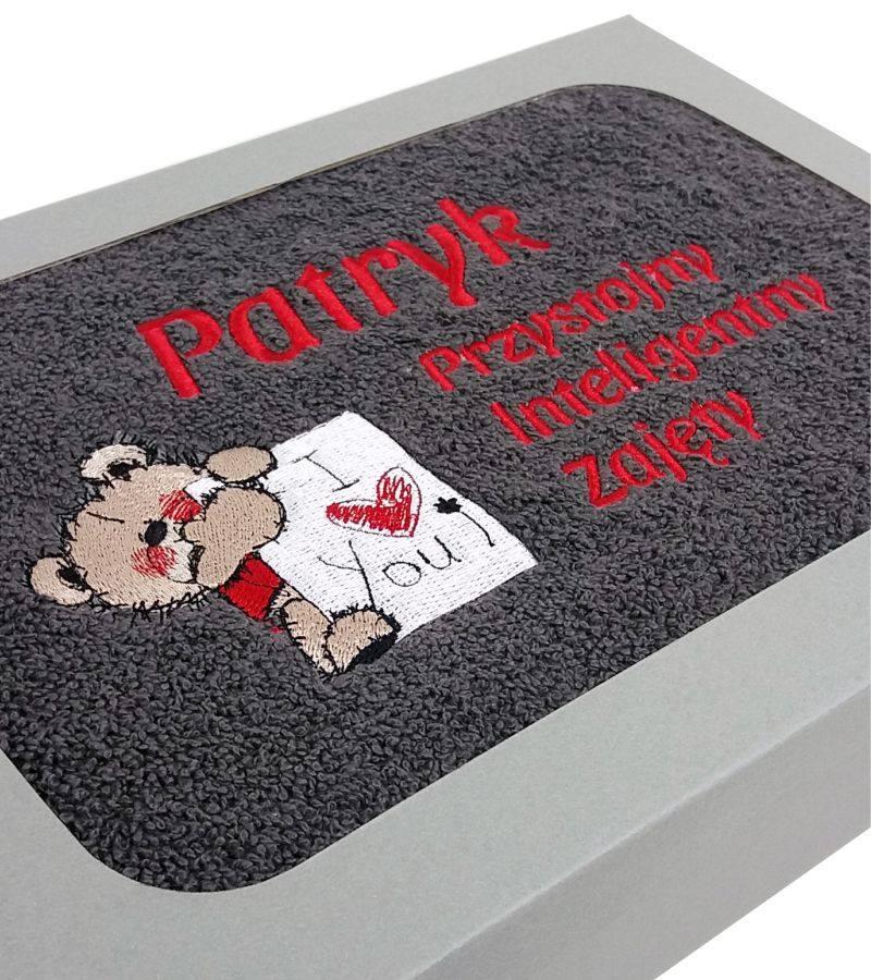Embroidered towel in box with Bear I love you