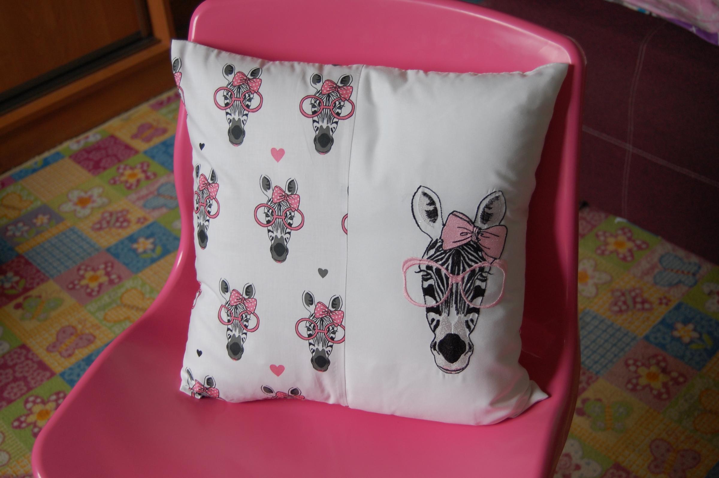 Embroidered cushion with Zebra in pink glasses free design