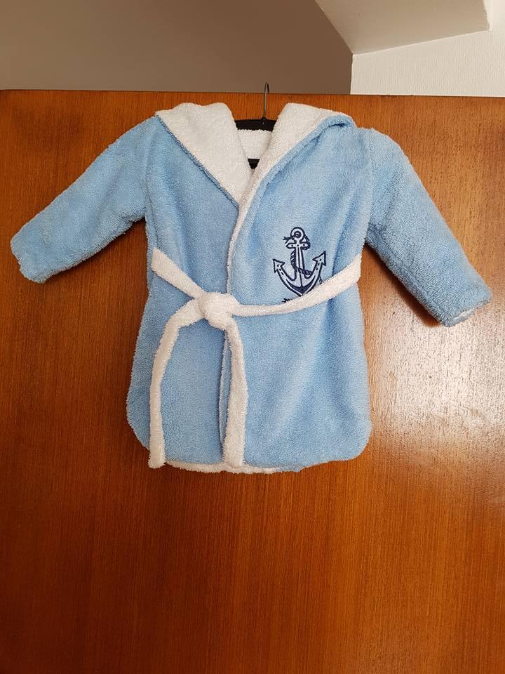 Embroidered baby bathrobe anchor applique free design
