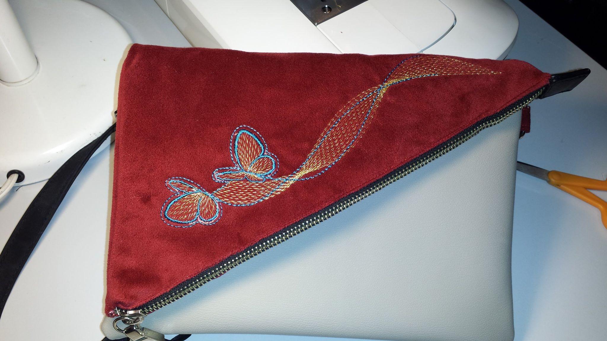 Small bag with Butterfly free embroidery
