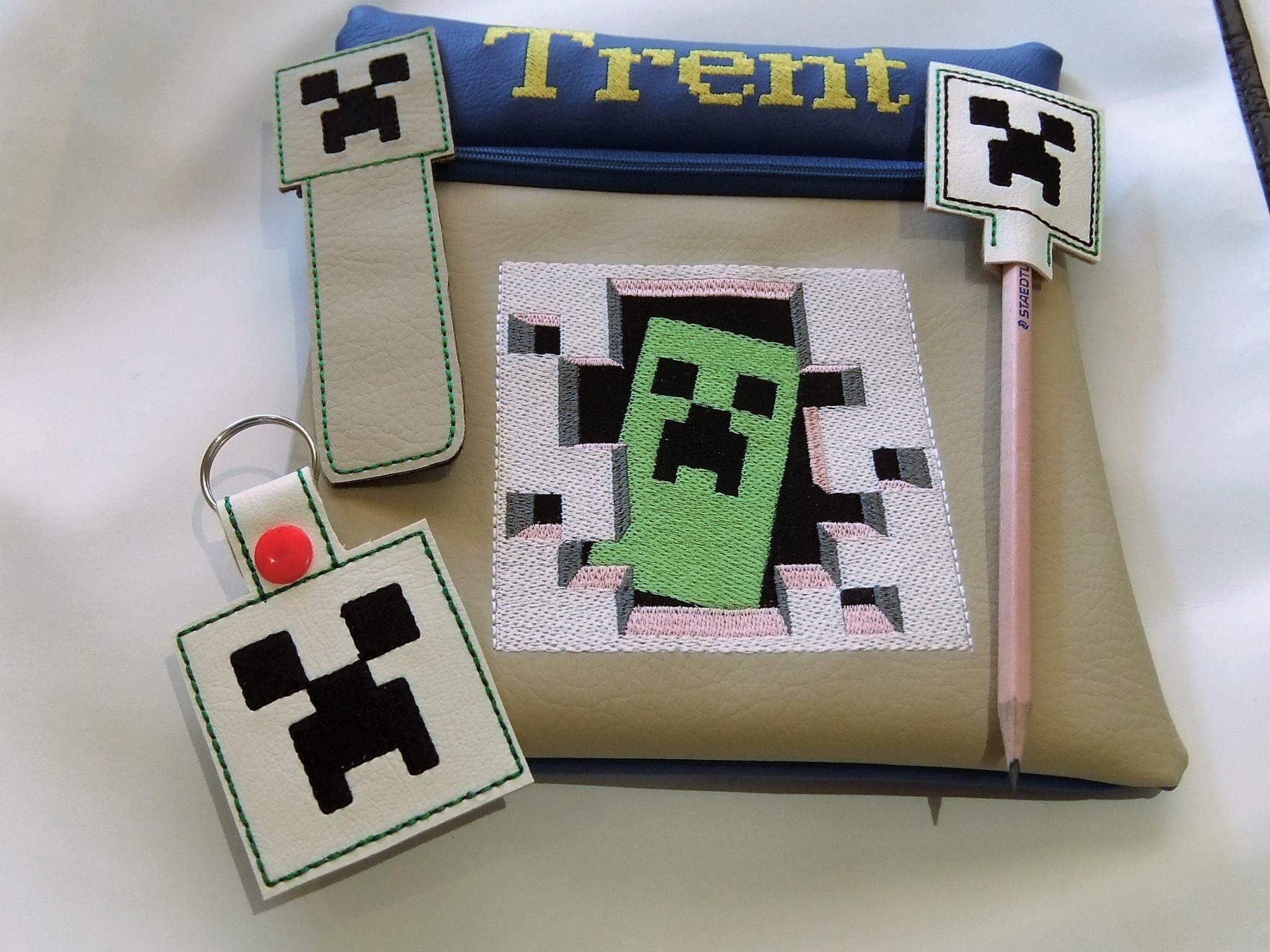 Minecraft Creeper in your door embroidery design