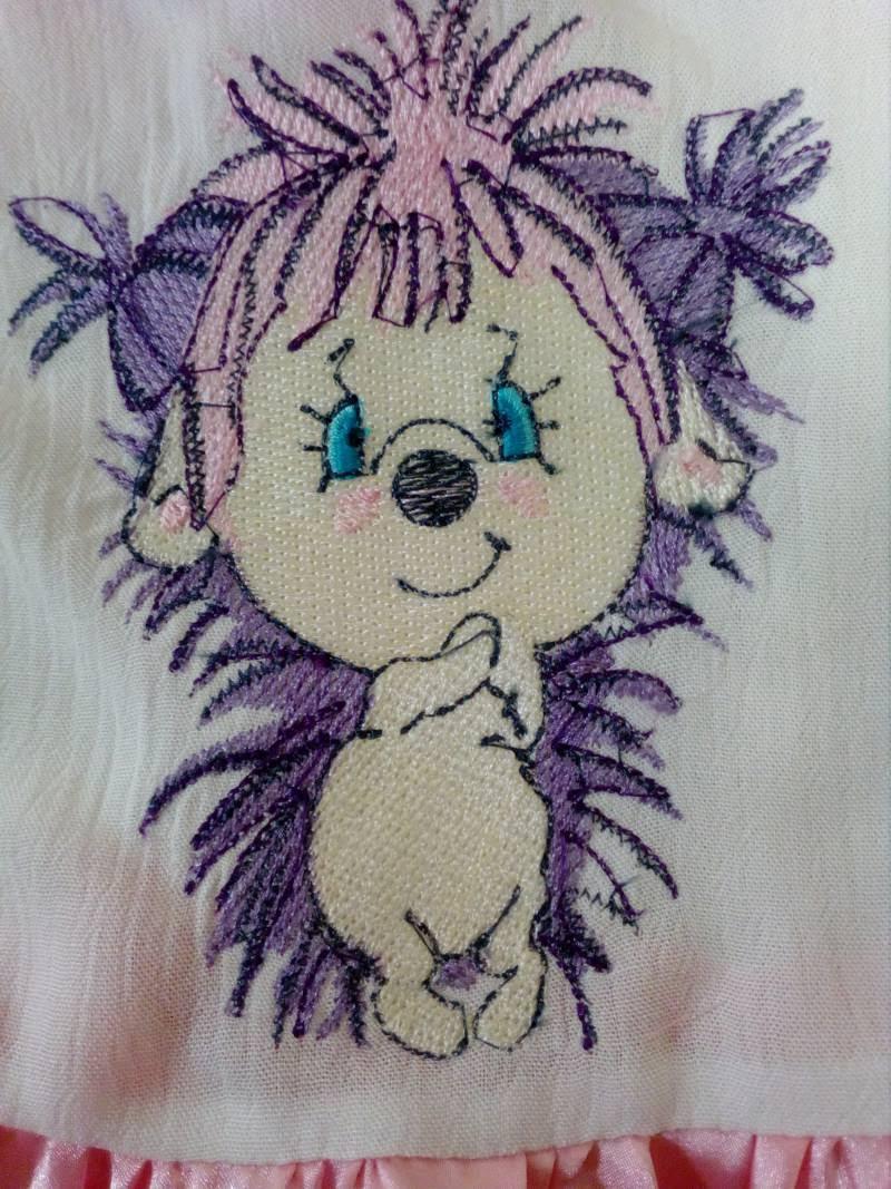 Little hedgehog embroidery design