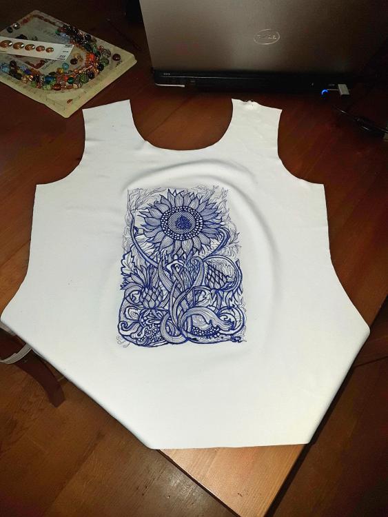 Sunflower free machine embroidery design