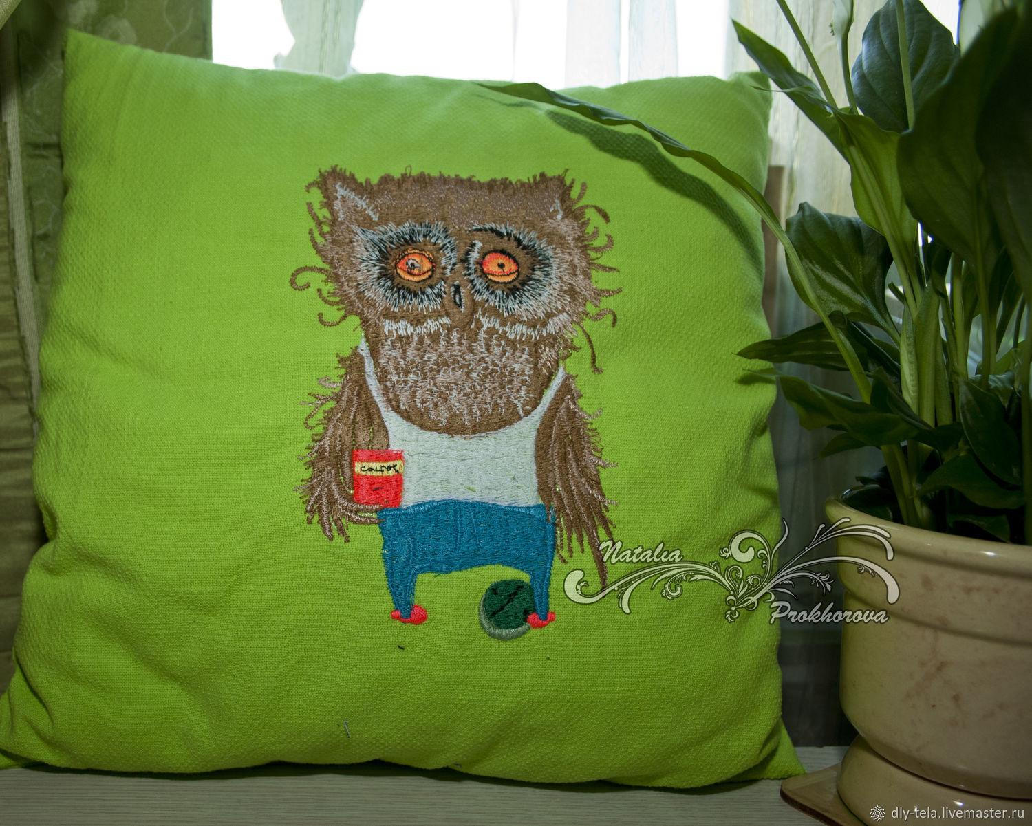Embroidered cushion with owl at morning design