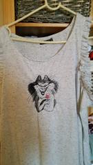 Embroidered blouse with drinking cat free design