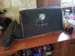 Chic Quilted Sewing Machine Case: A Blend of Function and Style