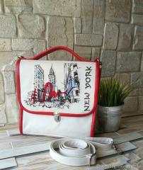 New York-Inspired Embroidered Bag: A Stylish Ode to the Big Apple