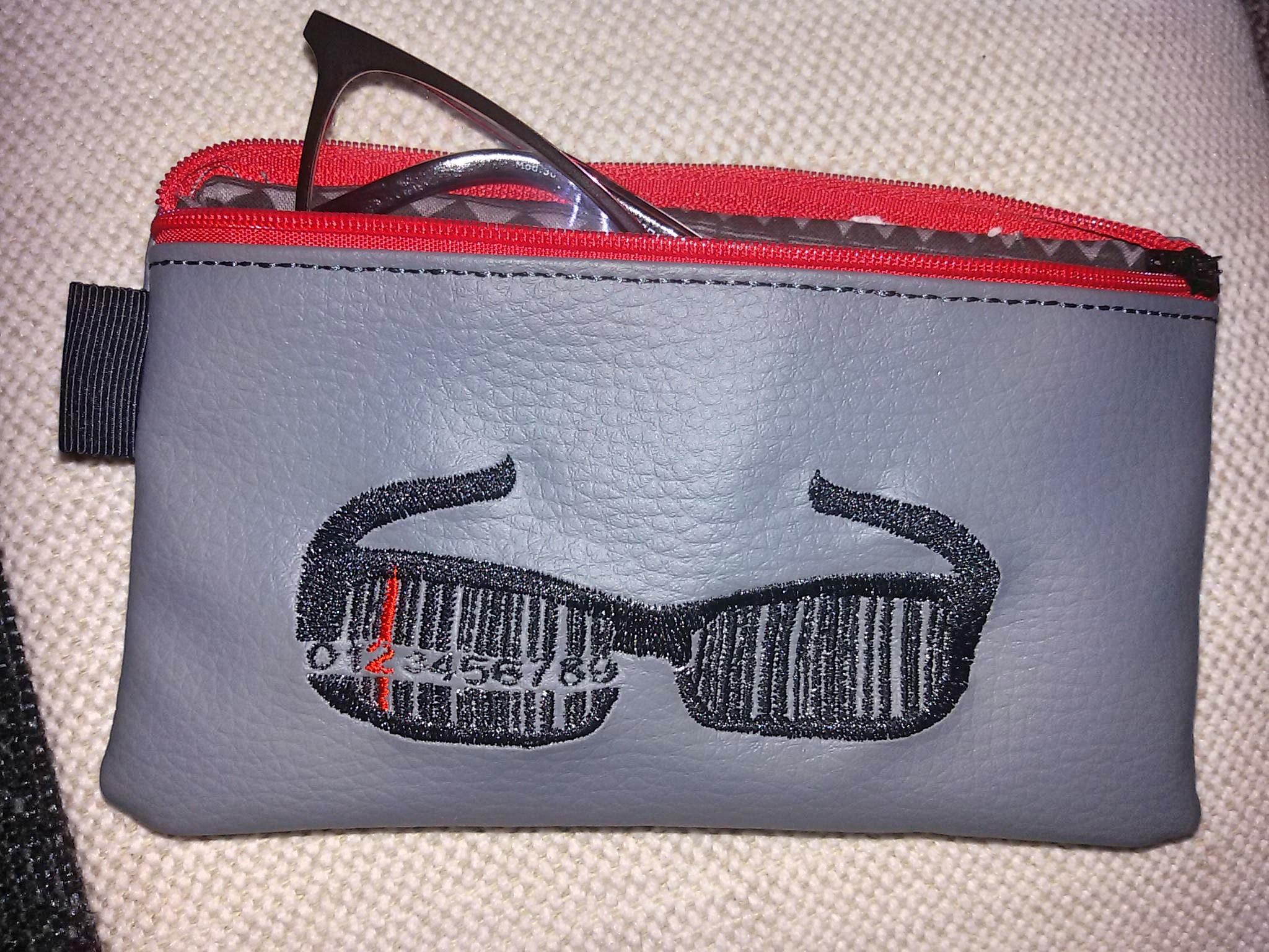 Embroidered handbag with Bar code glasses free design