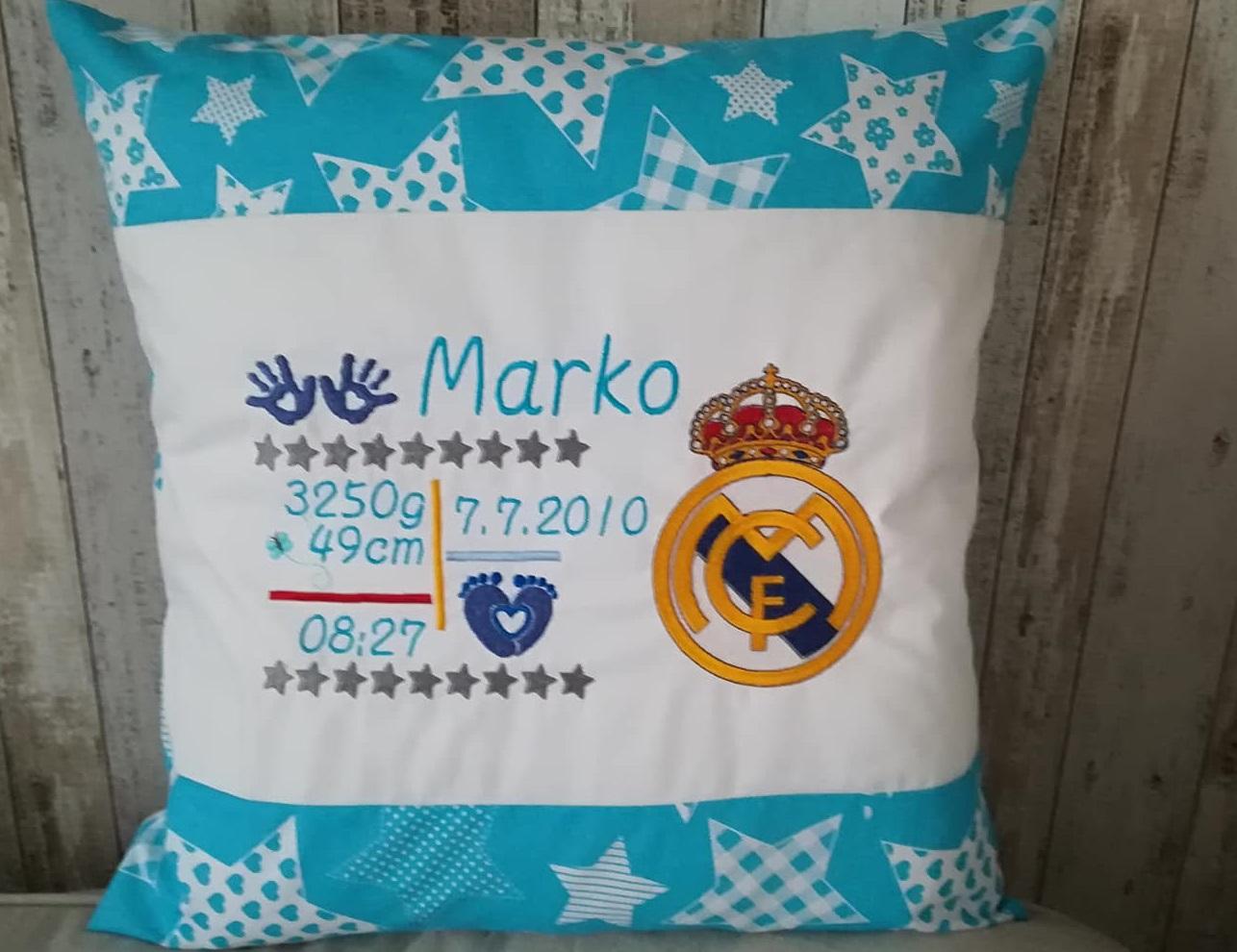 Embroidered cushion with Real Madrid logo