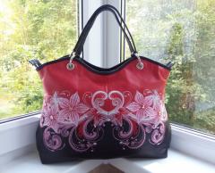 Must-Have Bag of the Season with Symmetric Floral Embroidery Design!