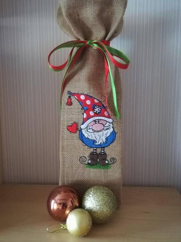 Embroidered gift bag with funny Gnome design