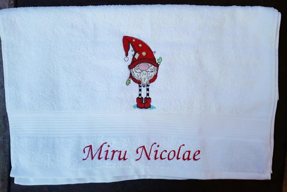 Christmas machine embroidery designs on towel.jpg