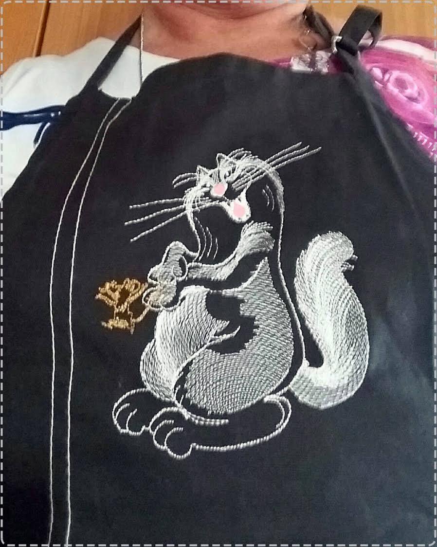 Embroidered apron with funny cat