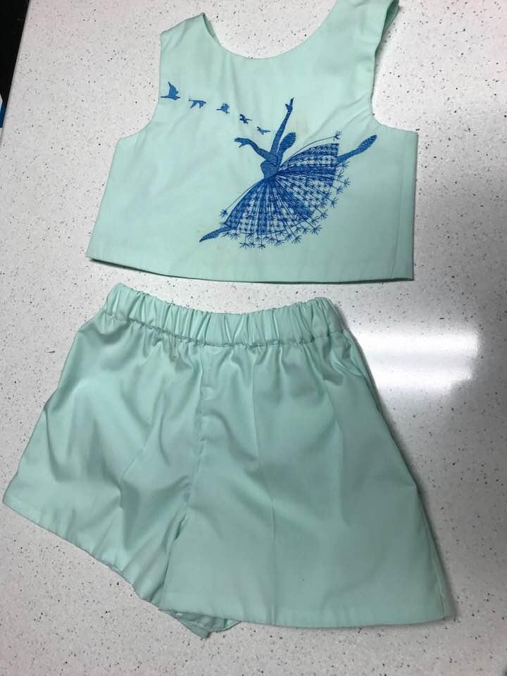 Embroidered clothing set with Ballerina design