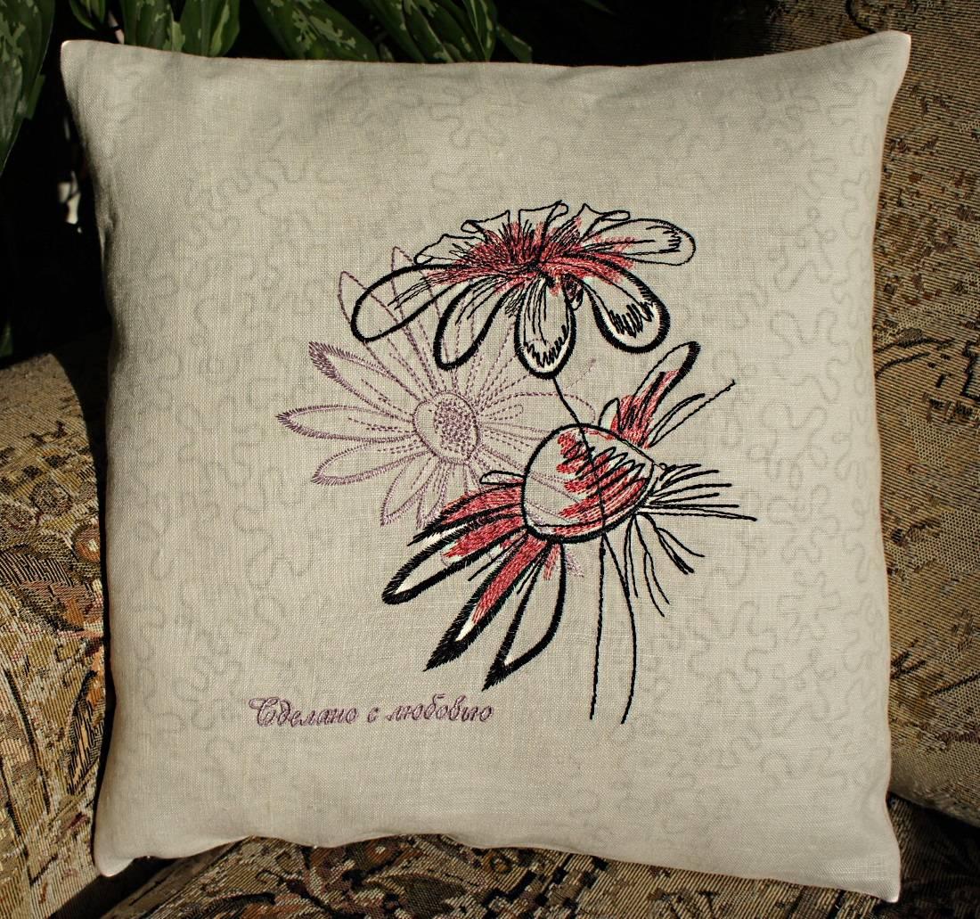 Pillow with Chamomiles machine embroidery design