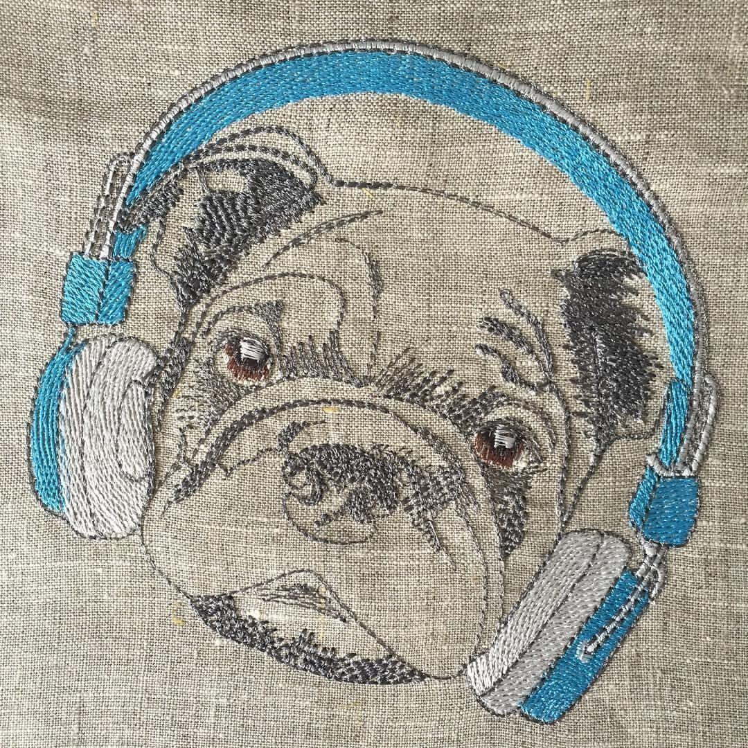Stylish pug-dog machine embroidery design