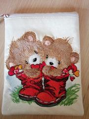 Embroidered handbag with Cute bears design