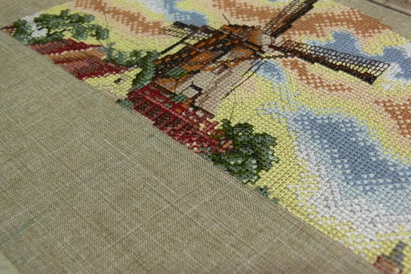Cross stitch alignment line closer look