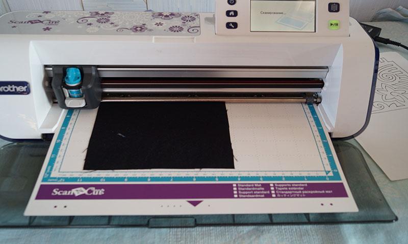 Scanning ScanNCut fabric on scanning mat
