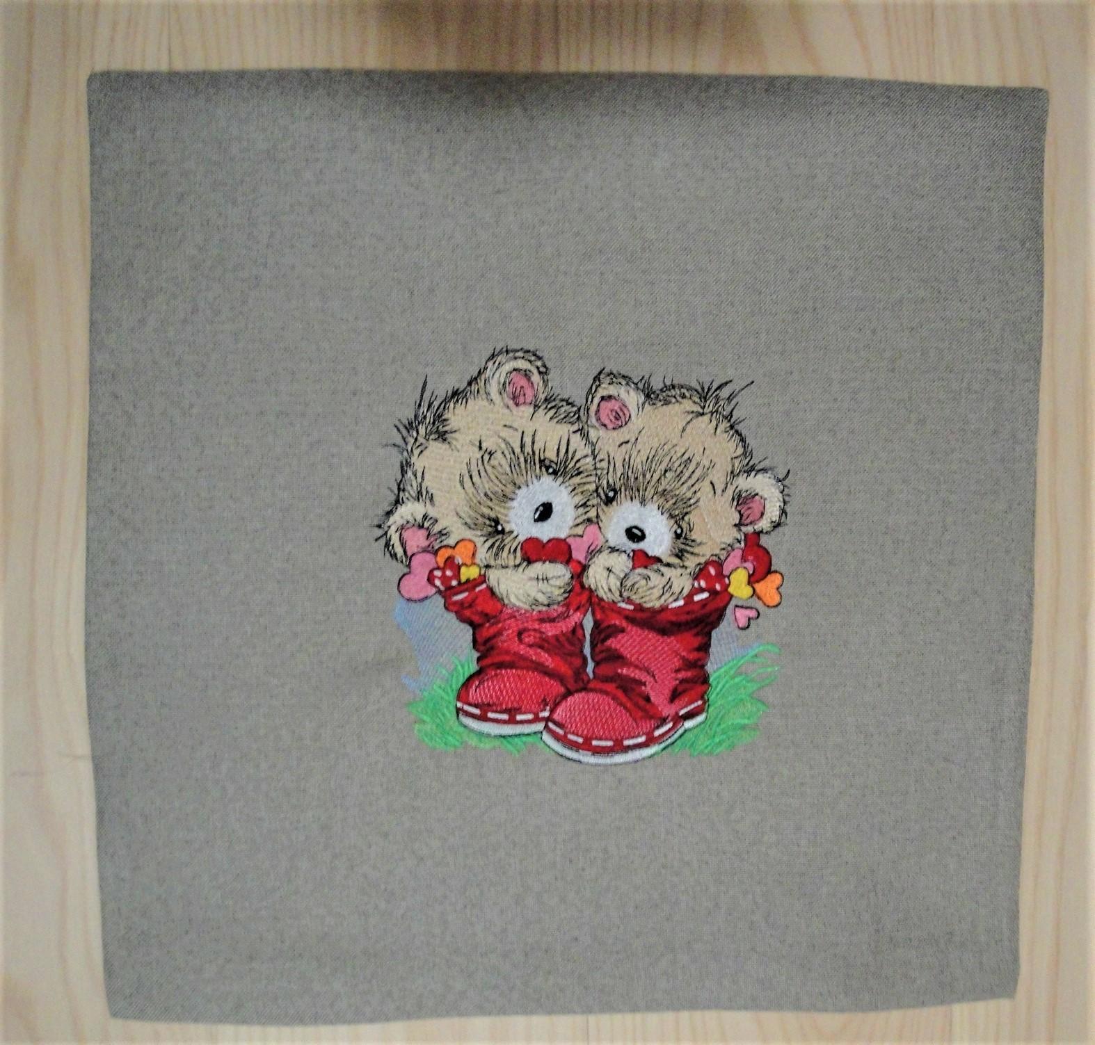 Couple of bears embroidery design