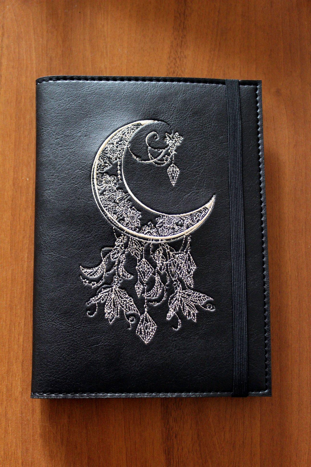 Embroidered cover with Moon embroidery design