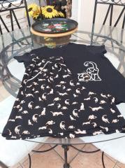 Embroidered t-shirt with Cat appliquу design