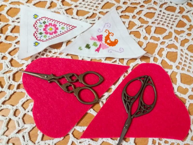 Felt Heart Scissors Pouch