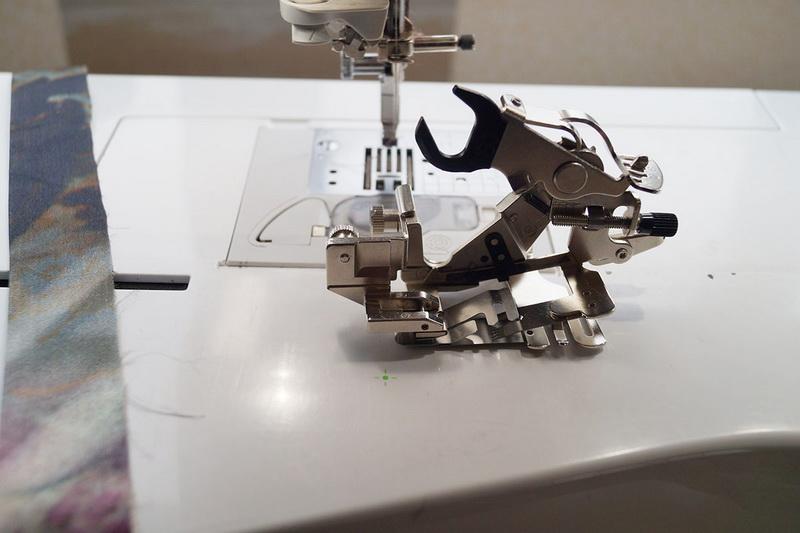 Ruffler foot Ruffler foot attachment