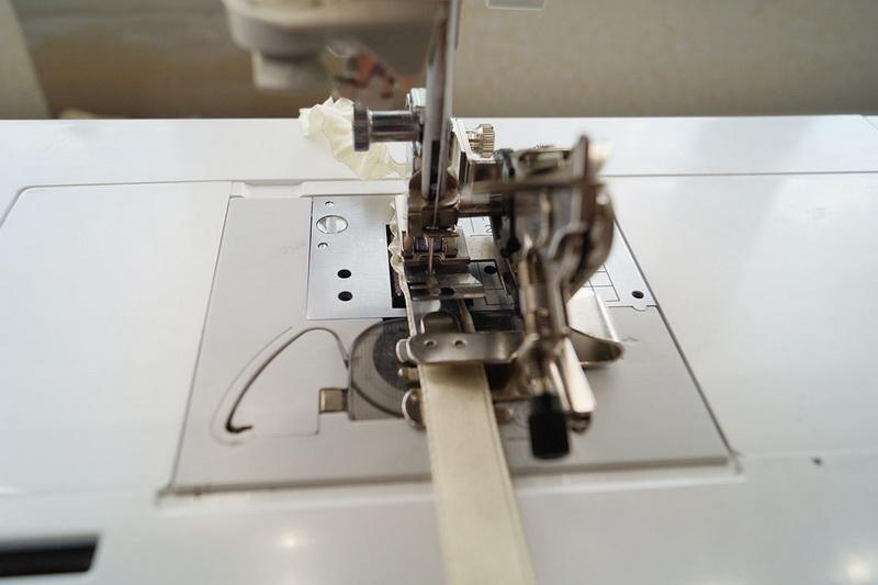 Ruffling satin ribbon Pleating white satin ribbon