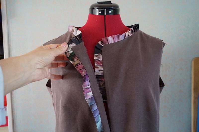 Jacked decorated with ruffles Jacket with ruffled ribbon