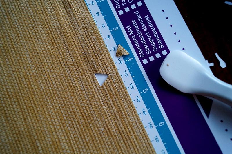 Cutting roller shade Roller shade triangular cut