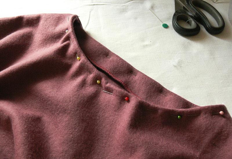 Neckhole with facing