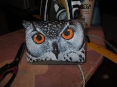Embroidered bag with Owl portrait design