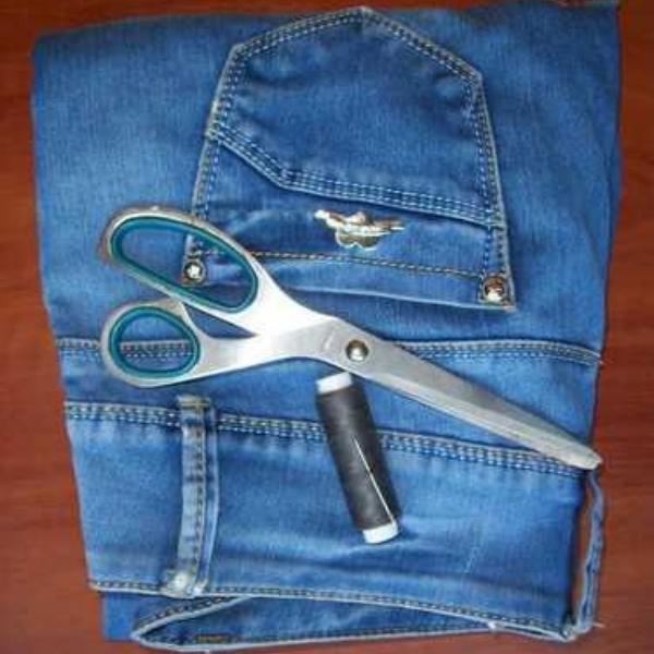 Tools for the making of a denim bag